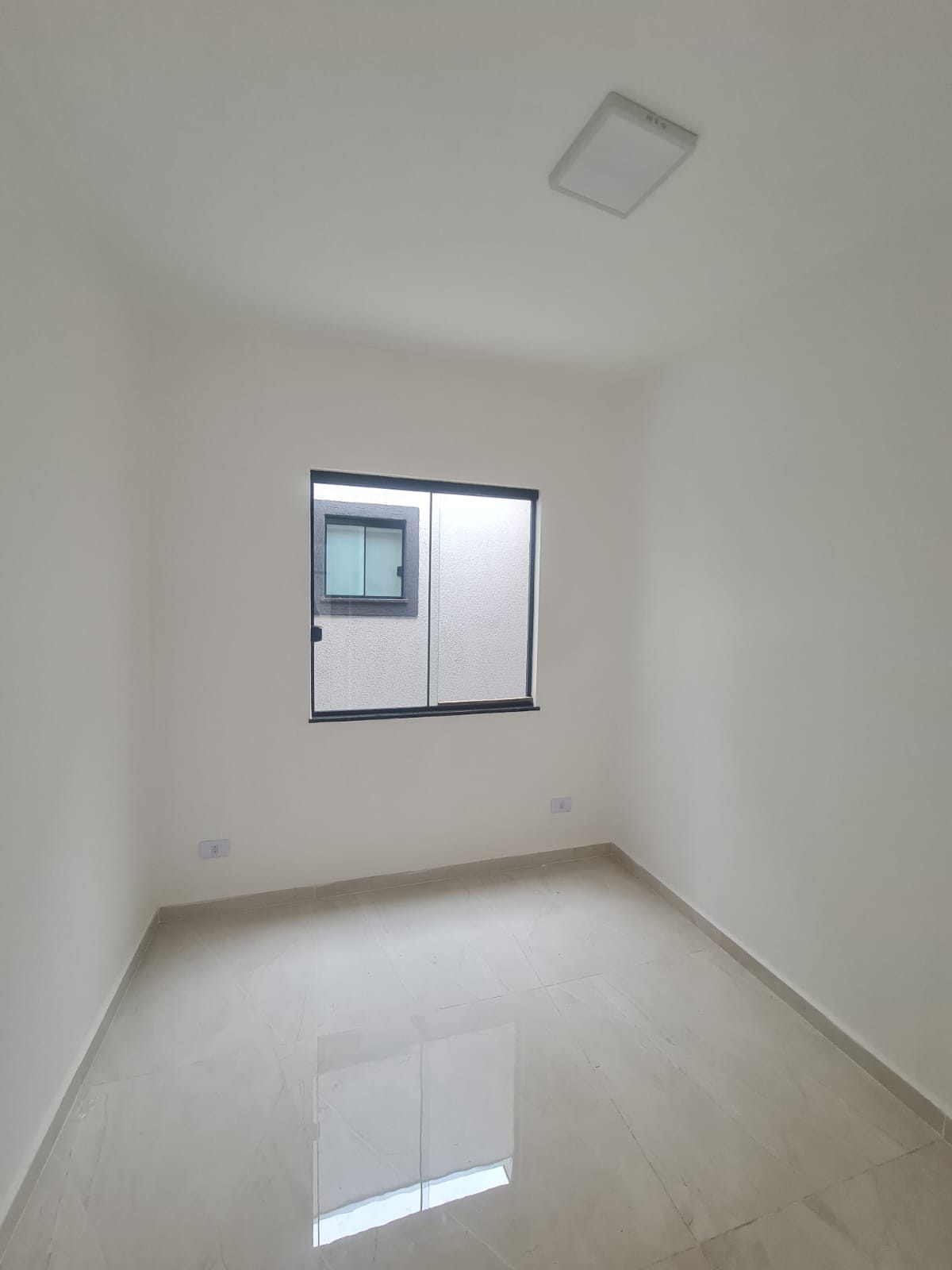 CASA 3 QUARTOS NO BAIRRO GSP