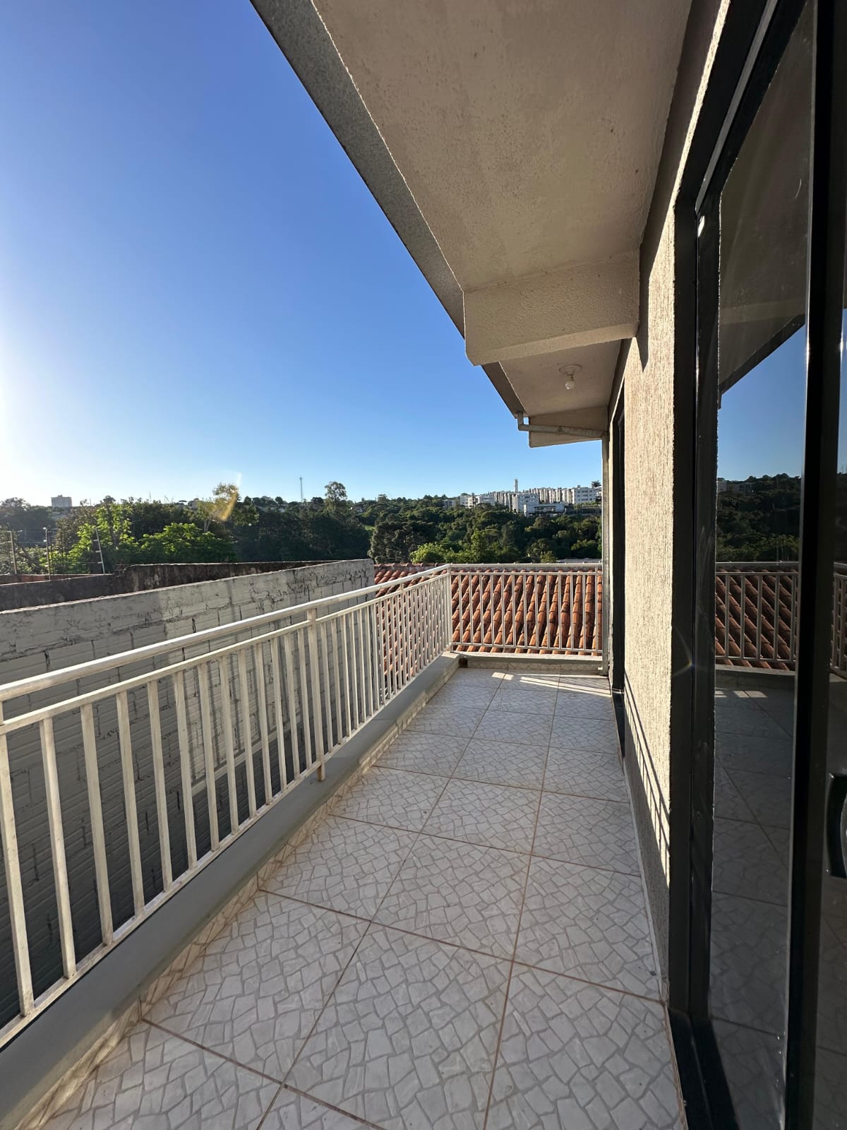 SOBRADOS 3 QUARTOS EM UVARANAS / PONTA GROSSA