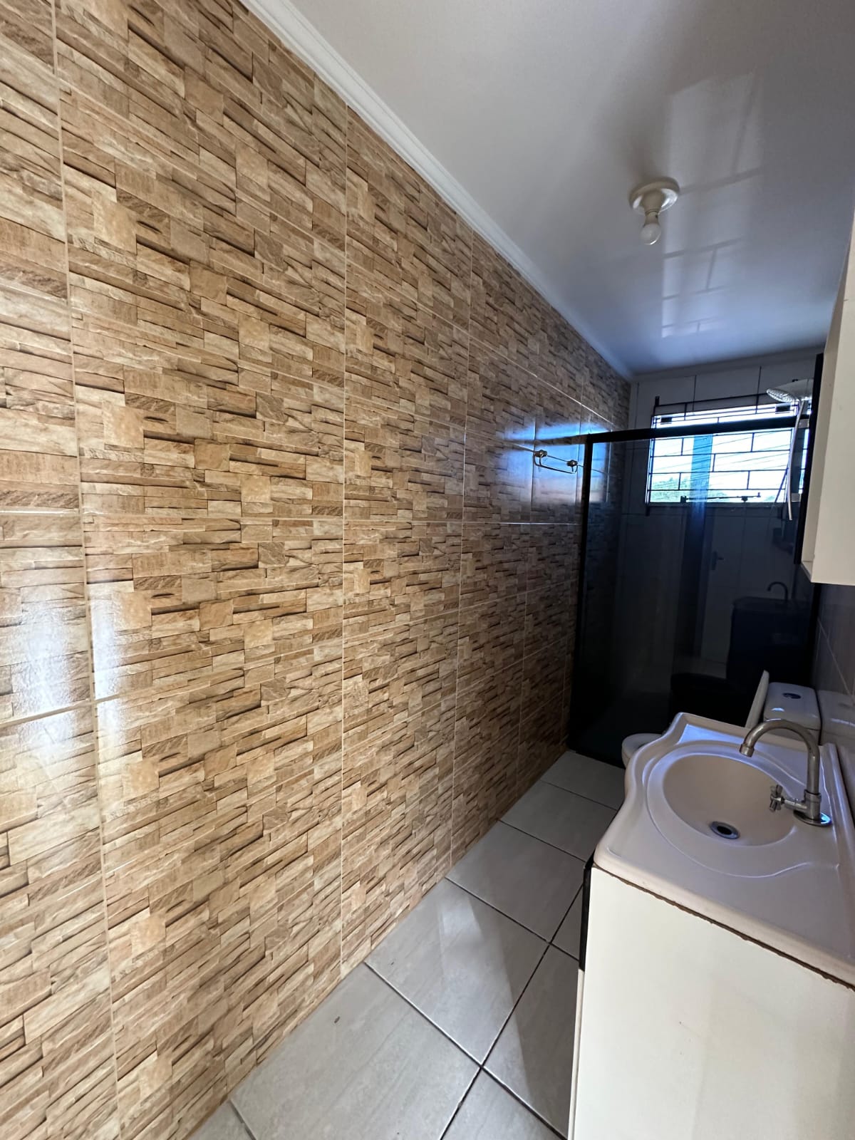 SOBRADOS 3 QUARTOS EM UVARANAS / PONTA GROSSA