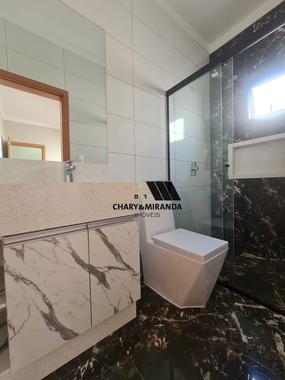 SOBRADOS 3 QUARTOS NO JARDIM CARVALHO/ PONTA GROSSA