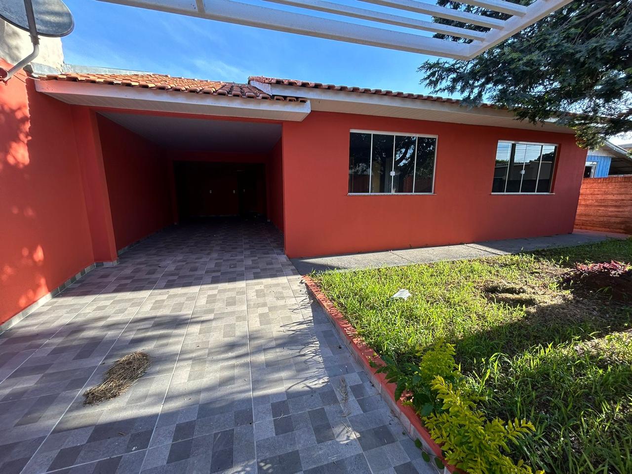 Casa reformada 3 quartos Terreno  com área total de 360m²,