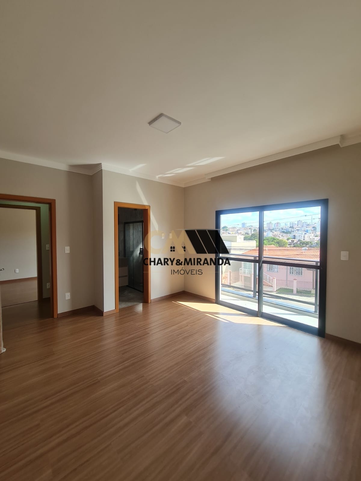 SOBRADOS 3 QUARTOS NO JARDIM CARVALHO/ PONTA GROSSA