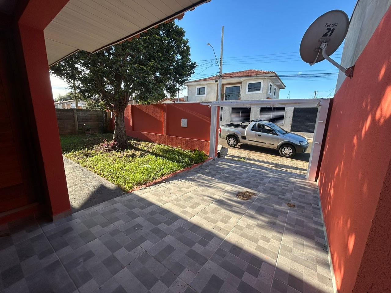 Casa reformada 3 quartos Terreno  com área total de 360m²,