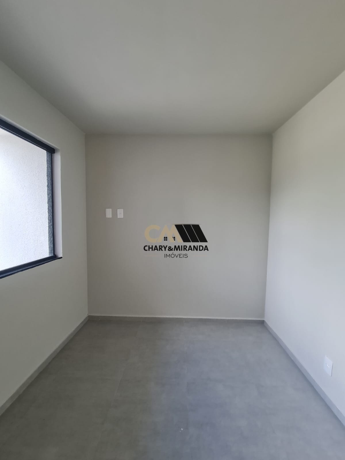 Casa Nova na Rua tijuca do sul em oficinas