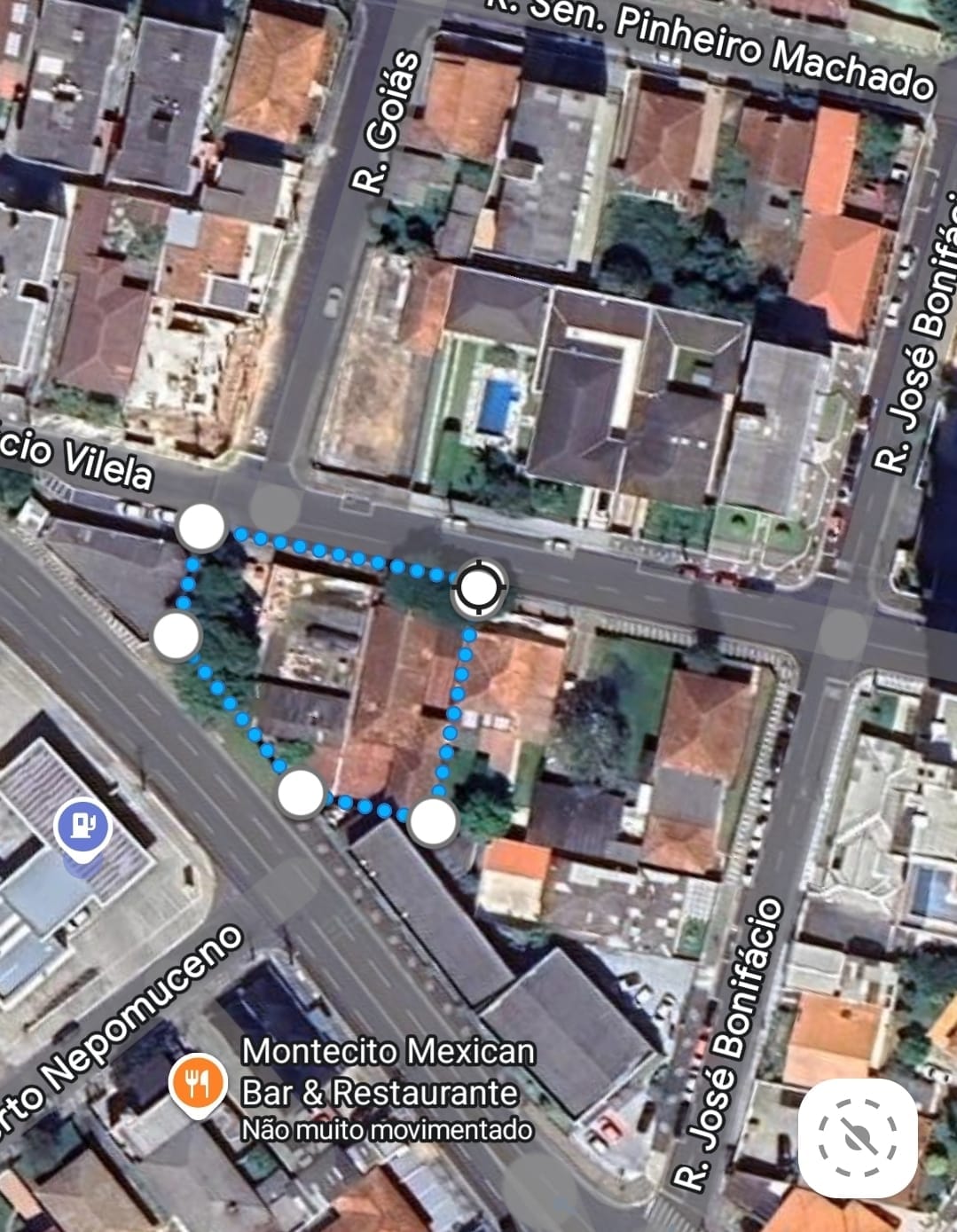 Terreno Comercial / Residencial no jardim carvalho